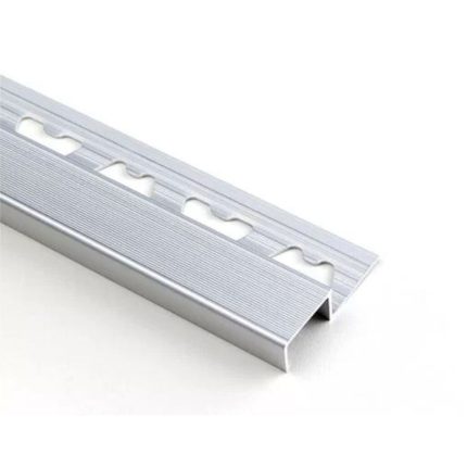 Nariz escalon omega alum 20x12mmx2500mm plateado mate MOLDUMET